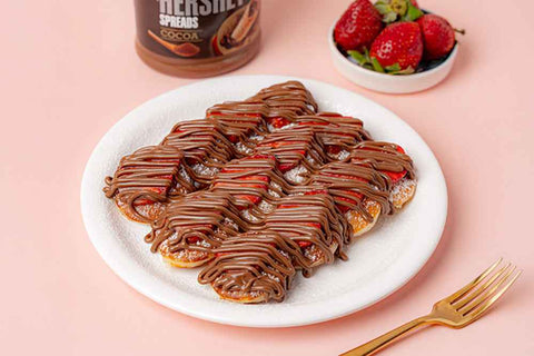 Hershey’s Berry Burst Pancakes